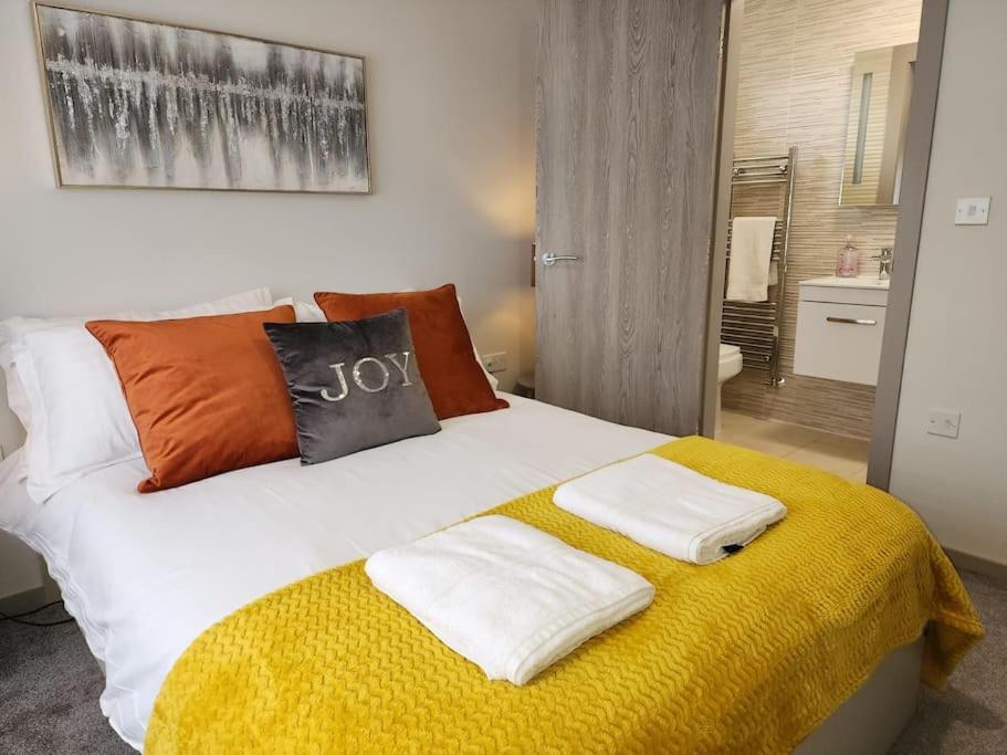 Horizon House, Modern 2-Bedroom Flat 2, Parking, Netflix, Oxford Eksteriør bilde